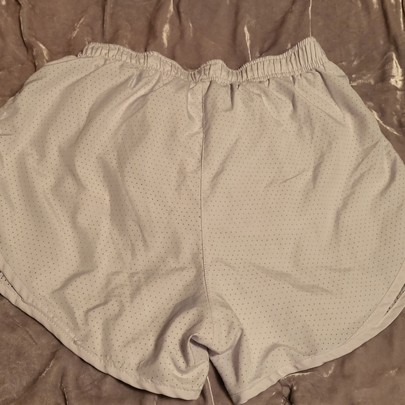 Nike Women's White Running Shorts - Picture 2 of 3